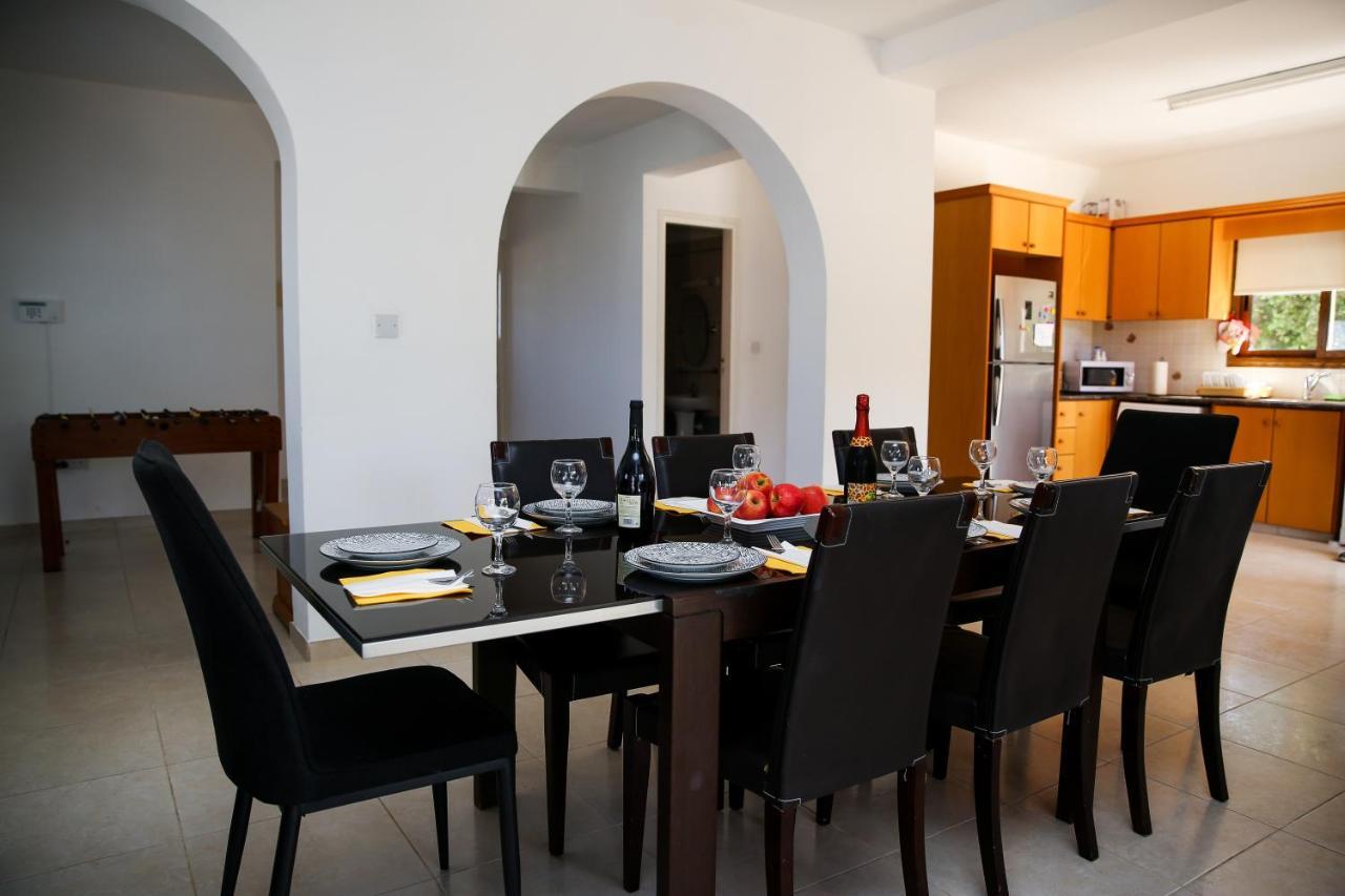 Villa Lambriana Peyia Luaran gambar